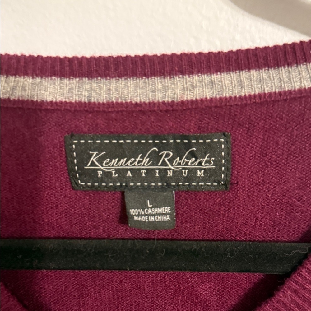 Kenneth Roberts Platinum Large V-Neck Sweater - Deep Red 100% Cashmere - Picture 2 of 11